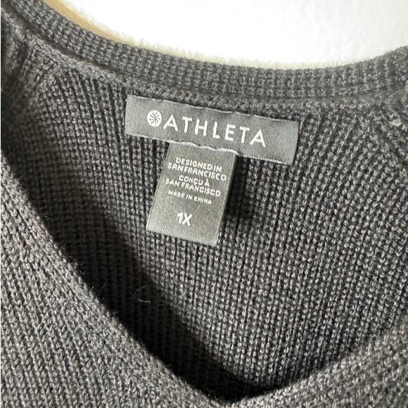 Athleta 1X Black Hanover Refined V-Neck Sweater Merino Wool Chunky Knit Relaxed - Picture 2 of 9